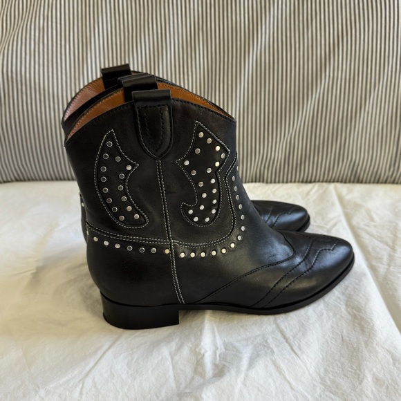 Sezane Black Ankle Boots with Silver Accents - Picture 4 of 9
